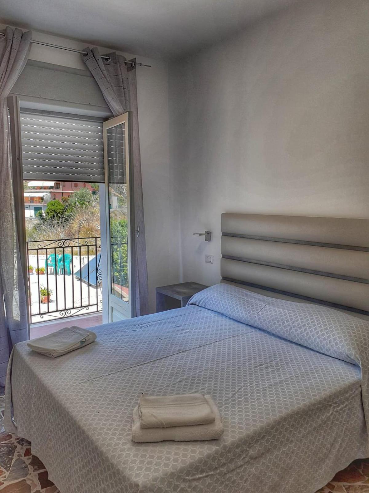 La Casa Di Gio Bed and Breakfast Taormina Exteriör bild